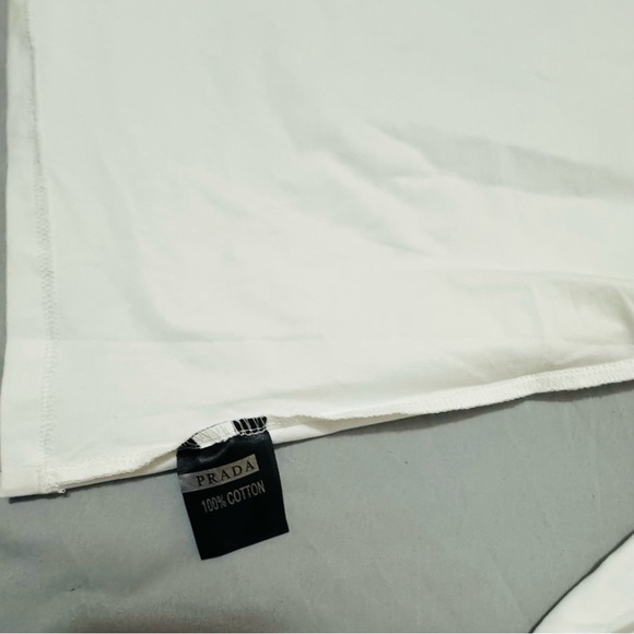 Women - Picture 2 of 2